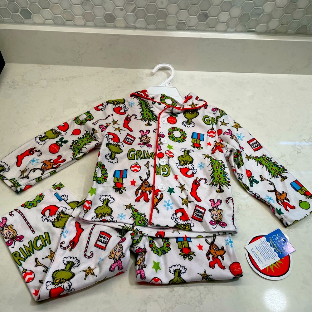 Dr. Seuss The Grinch Sleepwear Pj Set Size 2T NWT‎